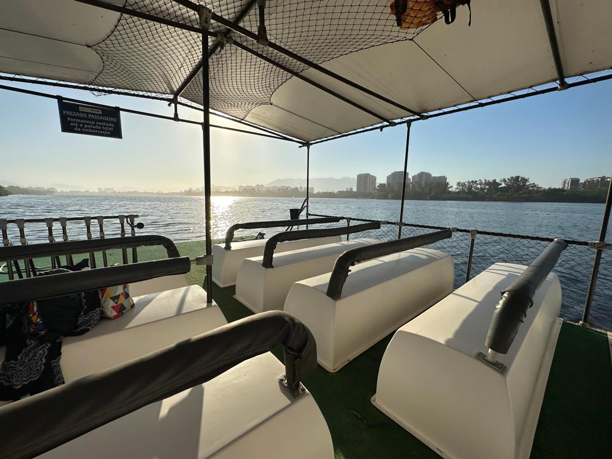 Barra Da Tijuca - 9 - Flat Premium Com Cozinha, Fogao Cooktop, Geladeira Grande, Smart Tv Grande, Lindo E Muitissimo Confortavel, Balsa A Gratis E Estacionamento Gratuito * Río de Janeiro