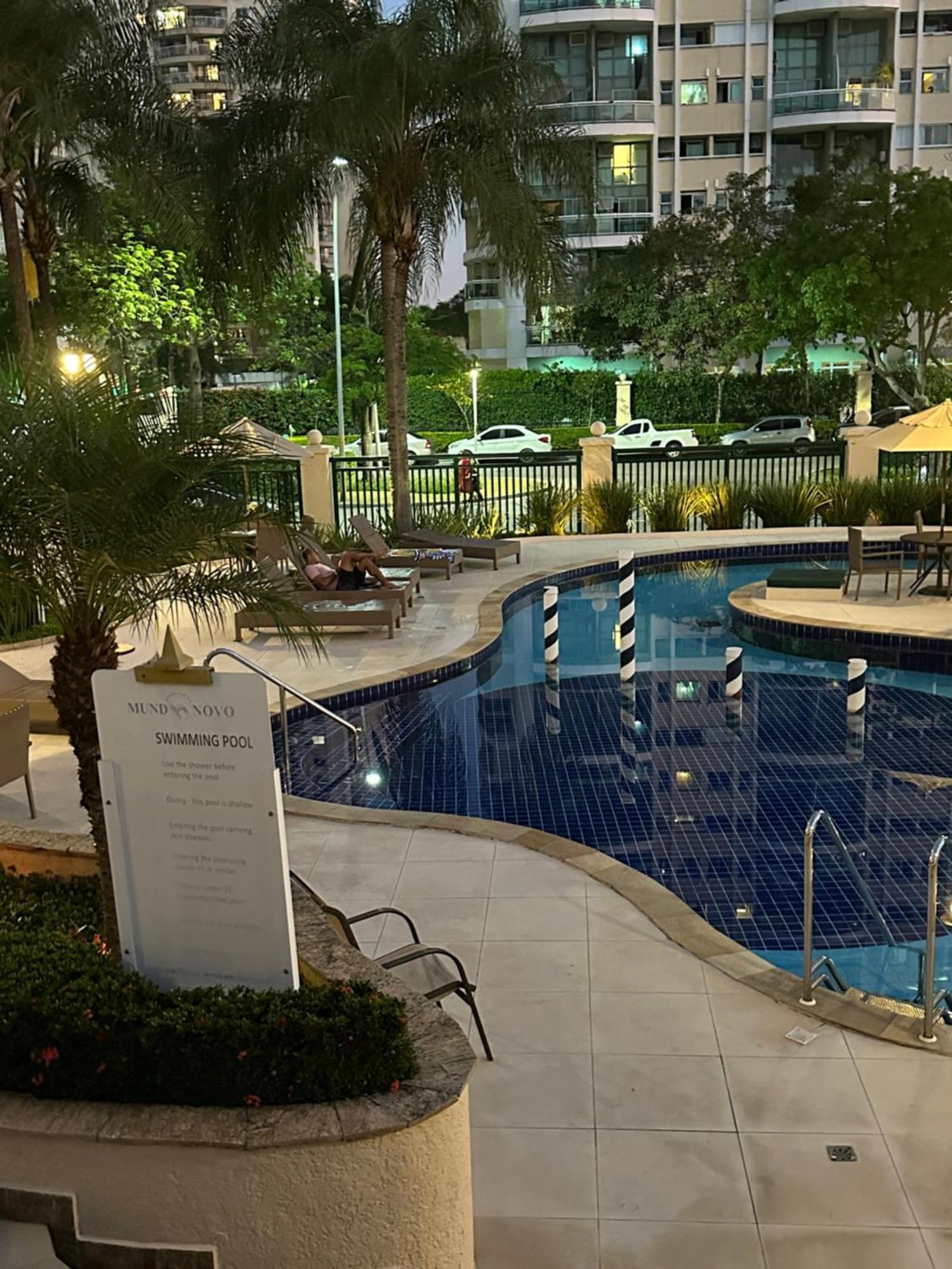 Apartment Barra Da Tijuca - 9 - Flat Premium Com Cozinha, Fogao Cooktop, Geladeira Grande, Smart Tv Grande, Lindo E Muitissimo Confortavel, Balsa A Gratis E Estacionamento Gratuito
